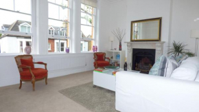 Kew Richmond Apartment